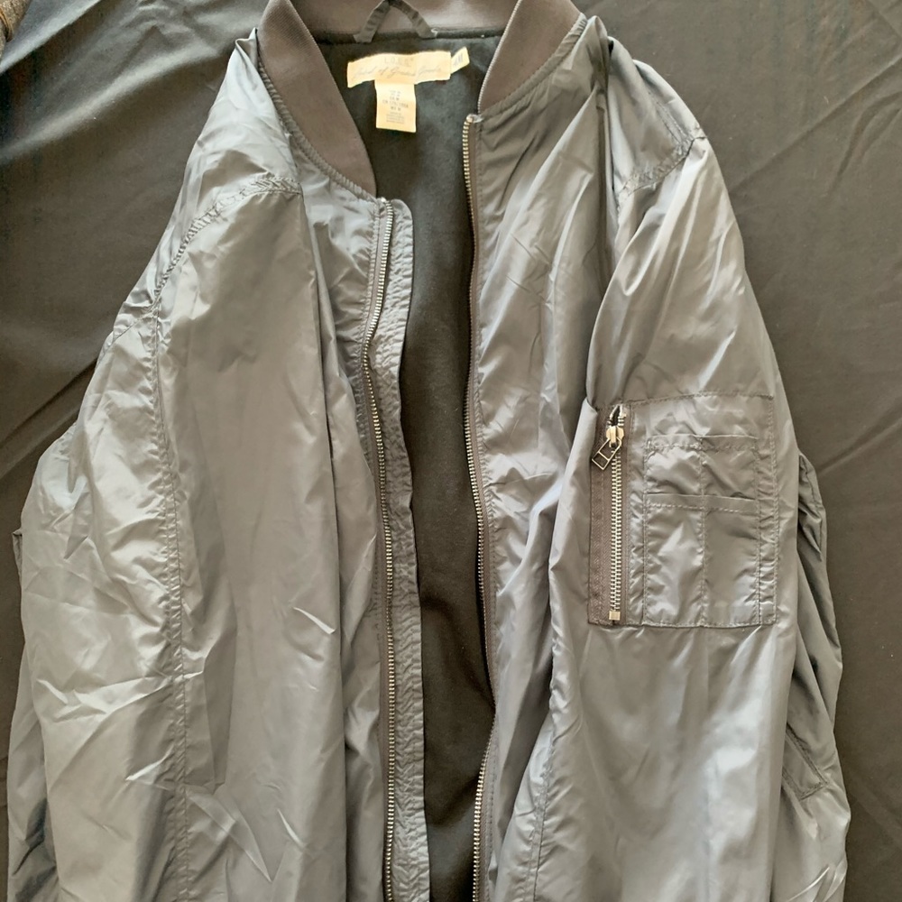 HM lightweight grey bomber jacket